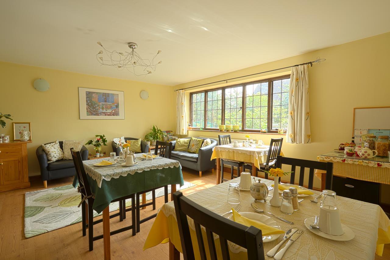 Strawberry Cottage B&B Хедж Энд Экстерьер фото