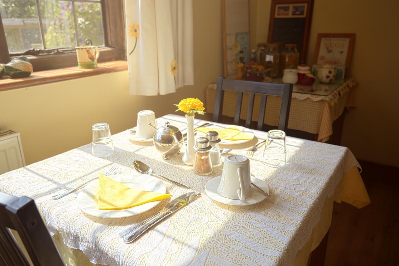 Strawberry Cottage B&B Хедж Энд Экстерьер фото